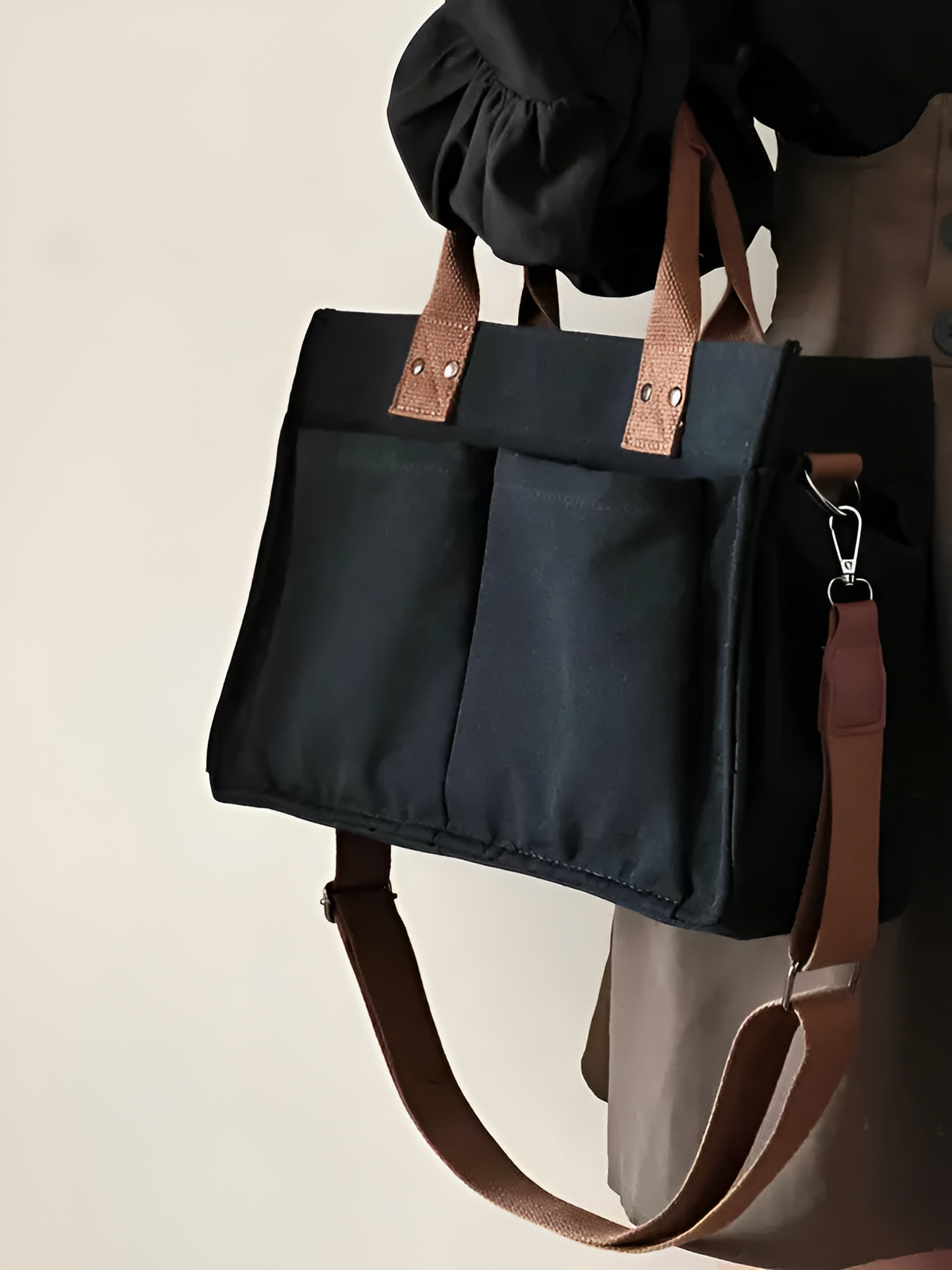 UrbanTote Pro – Canvas Shoulder Bag